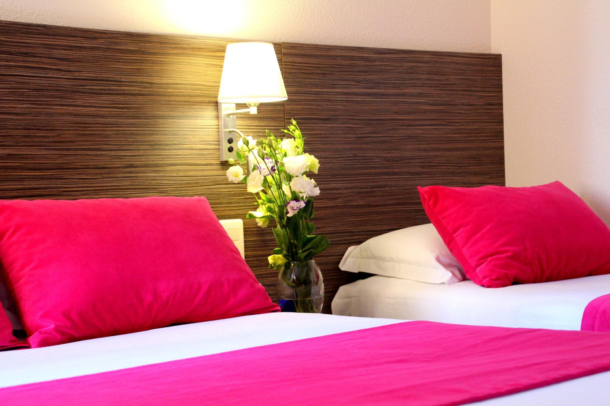 Riviera Hotel