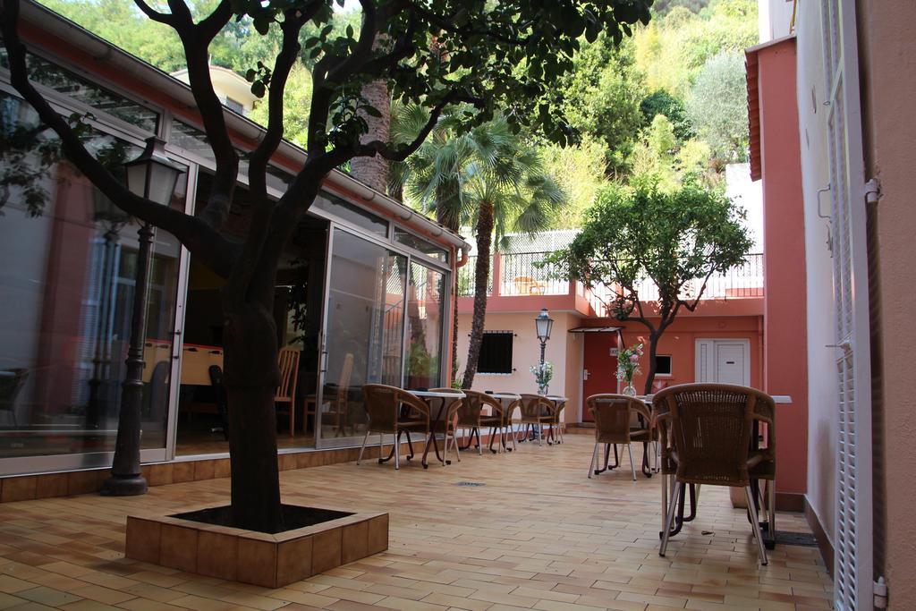 Riviera Hotel Menton