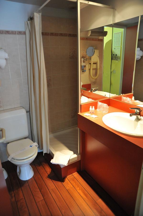 Riviera Hotel 3*