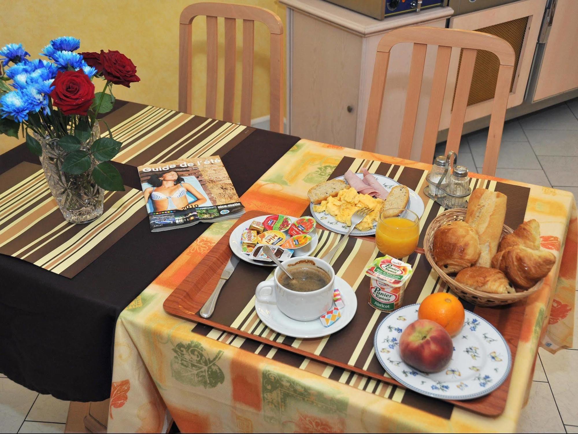 Riviera Hotel Menton