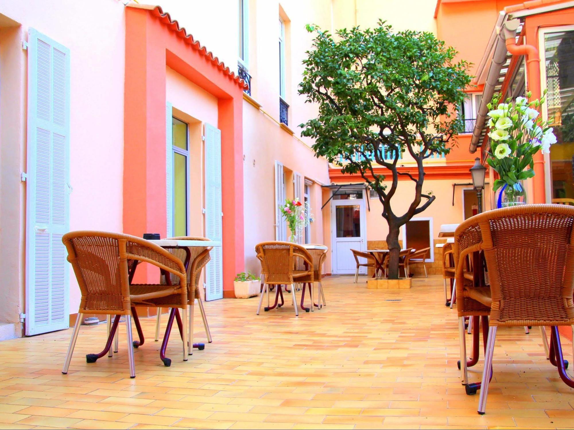 Riviera Hotel Menton